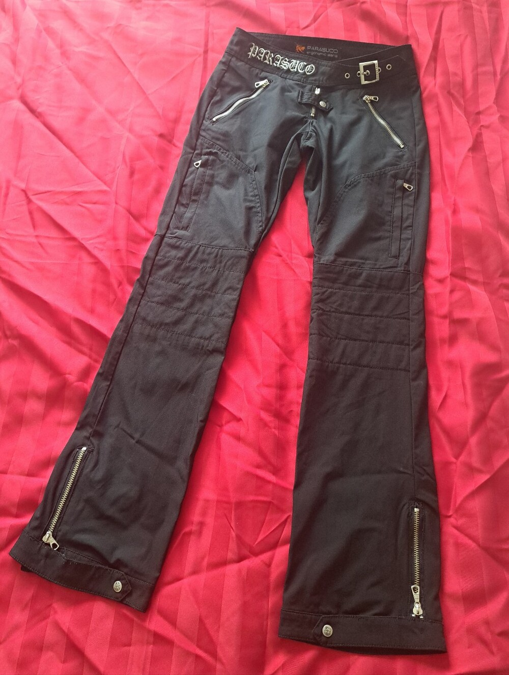 Parasuco Women’s Black Cargo Zip-Detail Jeans